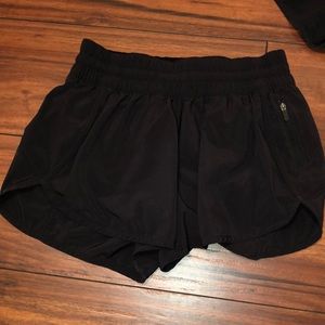LULULEMON tracker shorts!